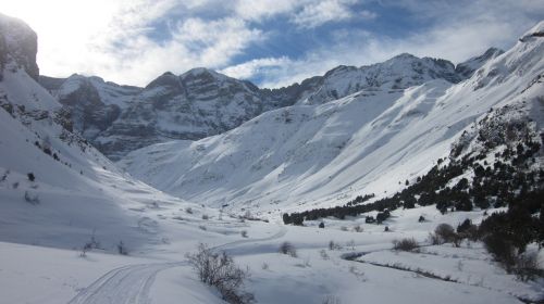 snowshoes aragonese pyrenees pyrenees