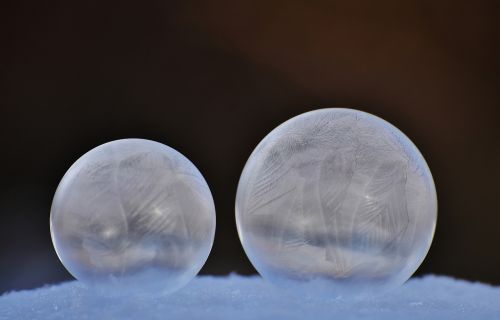soap bubbles balls frozen
