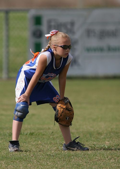 softball fielder female