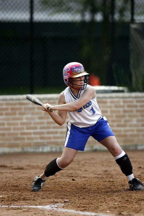 softball batter female