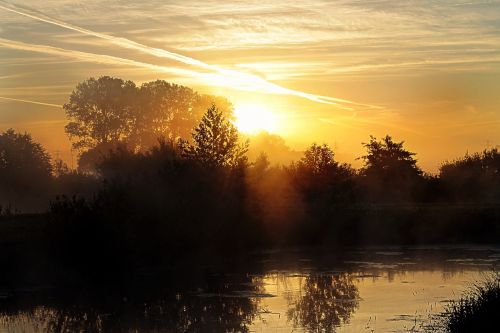 Sunrise On The Lake