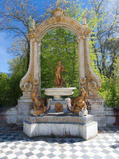 palace garden architecture