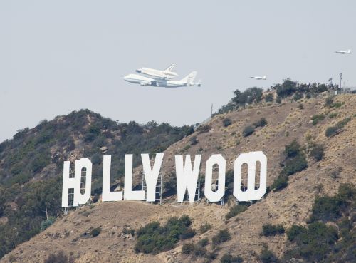 space shuttle flight hollywood sign