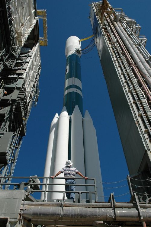 spacecraft rocket launch pad
