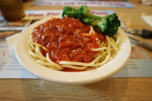 spaghetti food noodles