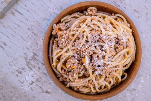 spaghetti bolognese food