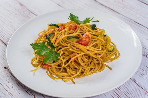 spaghetti  fresh  pasta