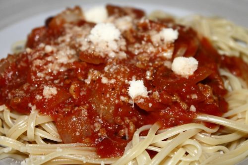 spaghetti bolognese parmesan