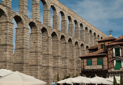 spain segovia aqueduct