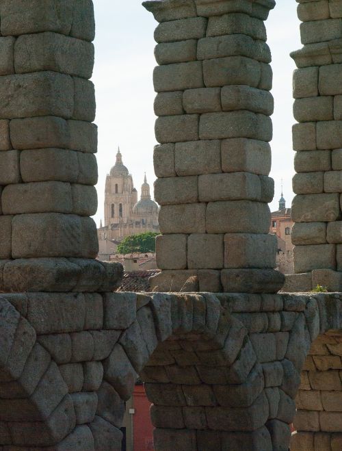 spain segovia aqueduct