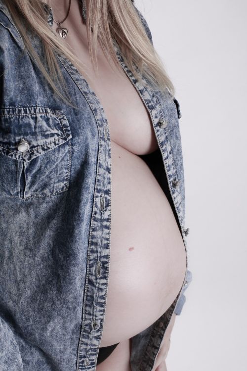 speaker belly maternity