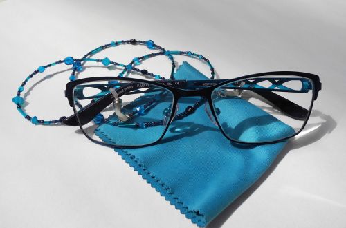 specs glasses chain beads