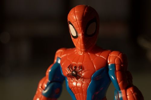spiderman red marvel
