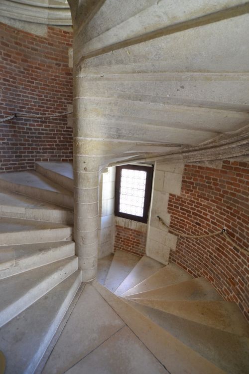 spiral staircase château de blois markets