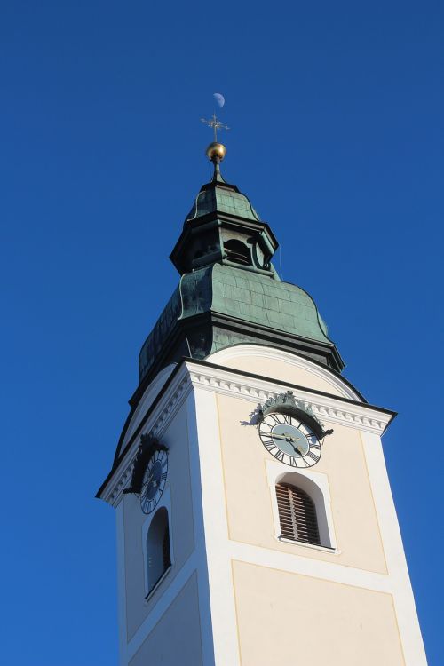 spire steeple sky blue