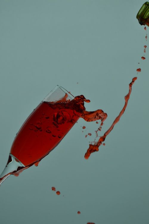 wine splash red wine