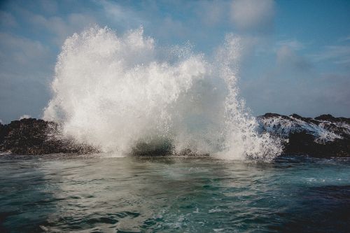 splashing wave water