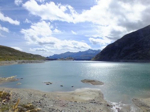 splügen pass lake cold