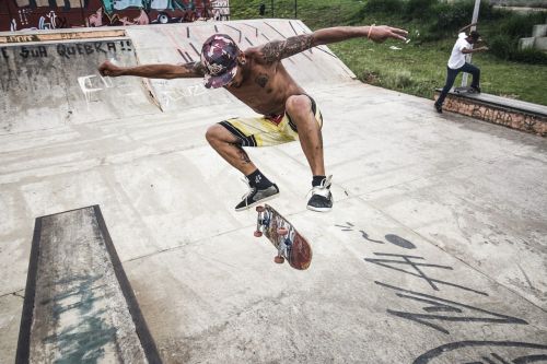 sport skateboard fly