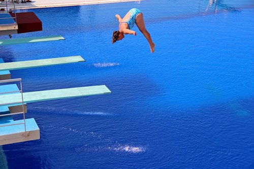 sport  games  jumping into water