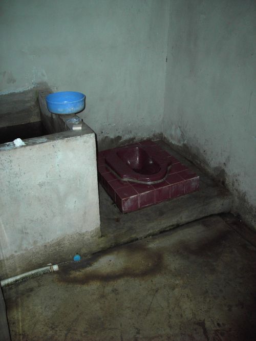 squatting toilet hockklo urinal