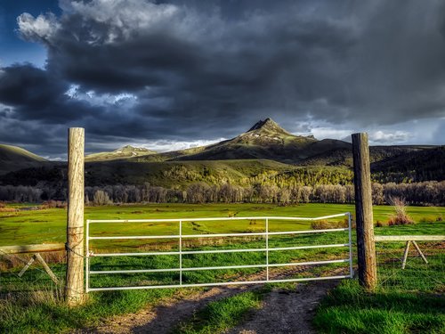 squaw mountain  ranch  farm