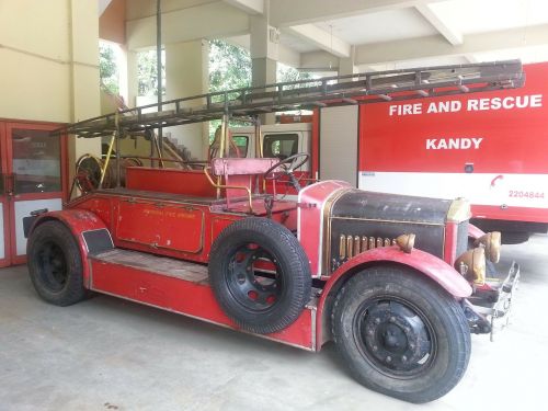 sri lanka fire oldtimer