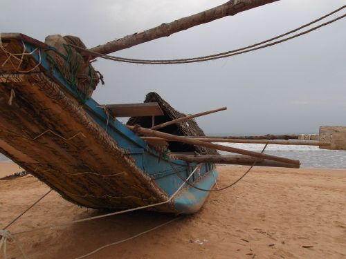 sri lanka boot sea