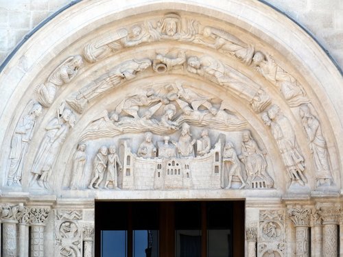 st-denis  basilica  eardrum