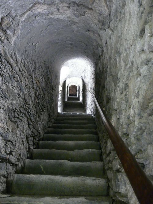 staircase pierre castle