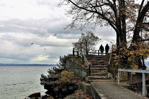 stairs para lake