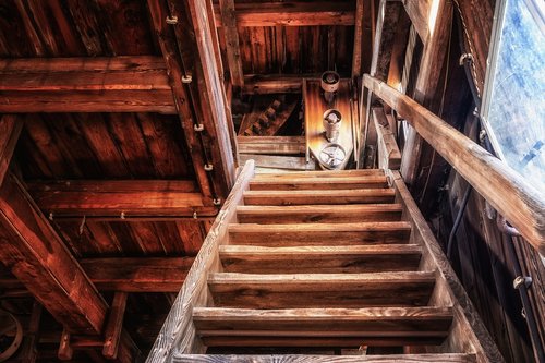 stairs  steep  wood stairs
