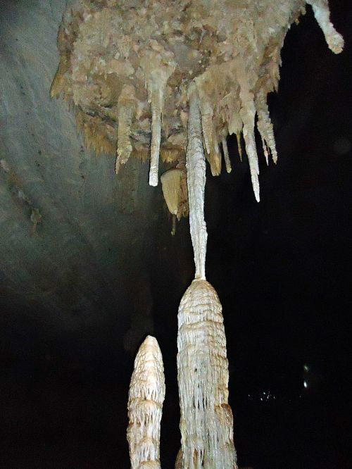 stalactites stalagmites nature
