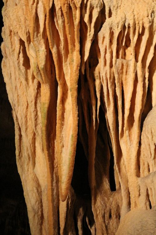 stalactites cave mallorca