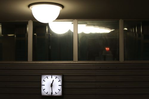 station clock clock lamp