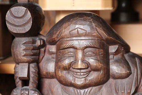 statue wood japan