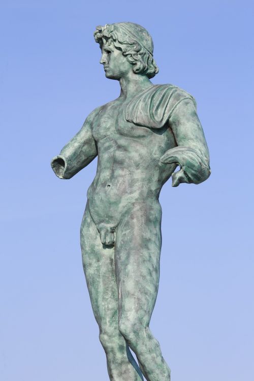 statue adonis cape of agde