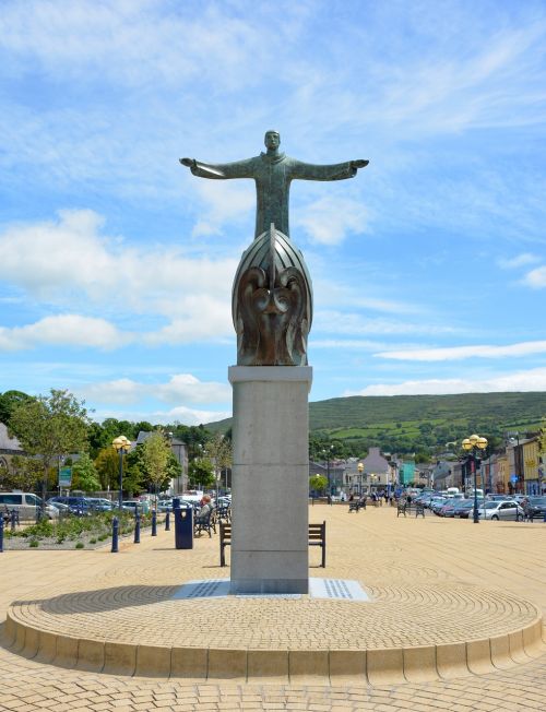 statue bantry ireland