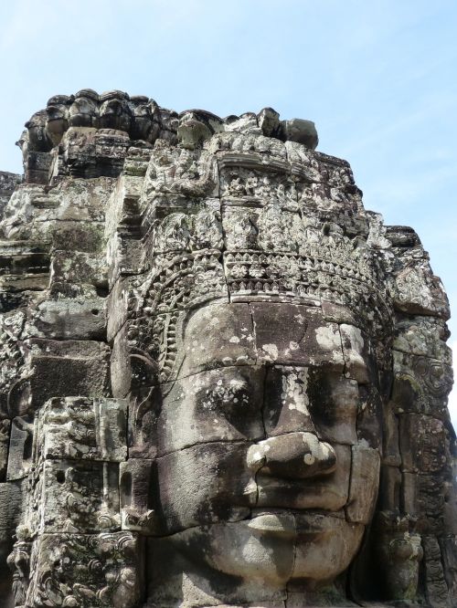 statue cambodia ankhor