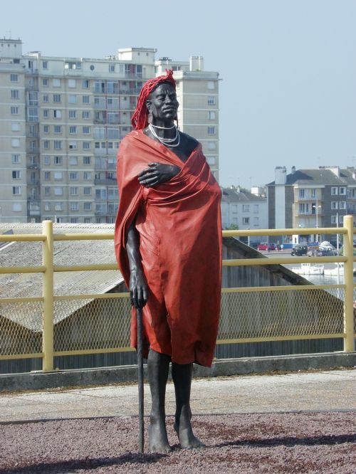 statue sculpture black