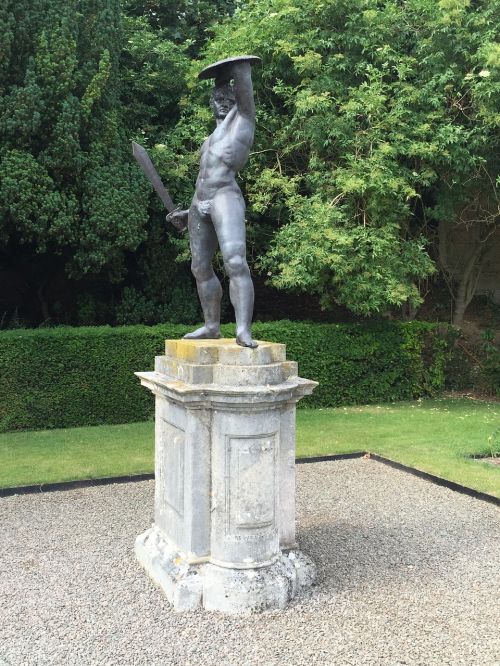 statue blenheim male