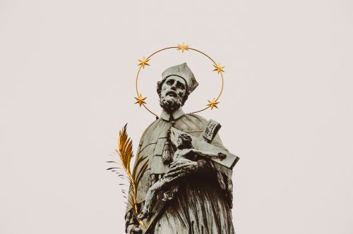 statue john of nepomuk crucifix