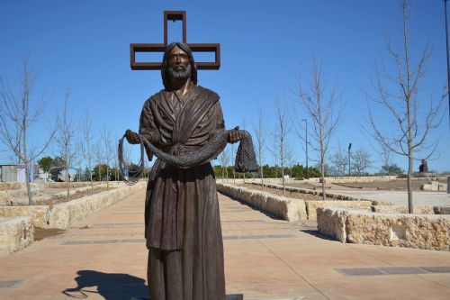 statue at the cross kerrville texas