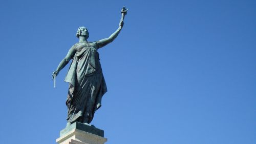 statue athena liberty