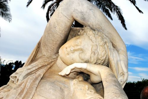 statue woman sculpture