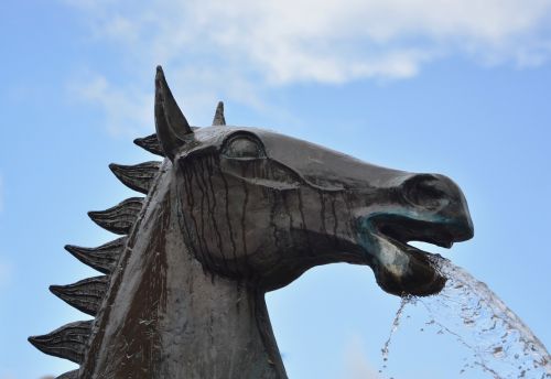 statue statue horse metal horse