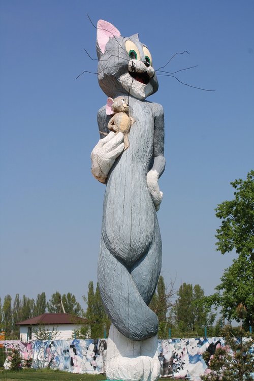 statue  sculpture  cat