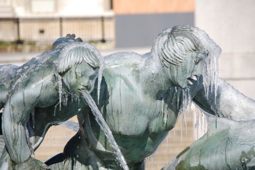 statue ice fountain