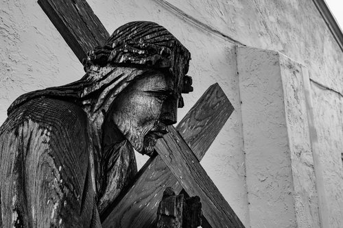 statue  wooden  religion