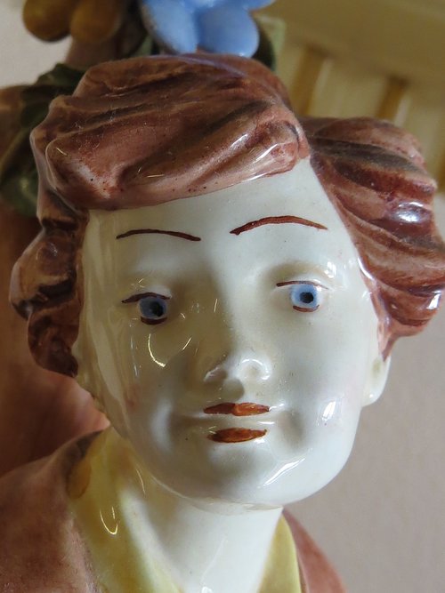 statue  porcelain  color